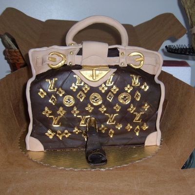 Lv Cake