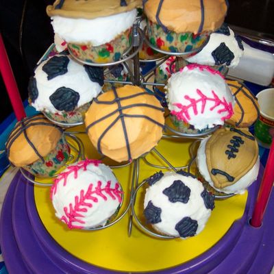 Sports Themed Cupcakes