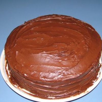 Chocolate Cake With Thick Chocolate Ganache