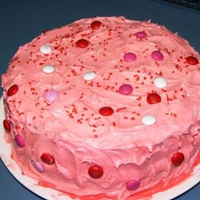 Simple And Sweet Looking Valentine's Day Cake