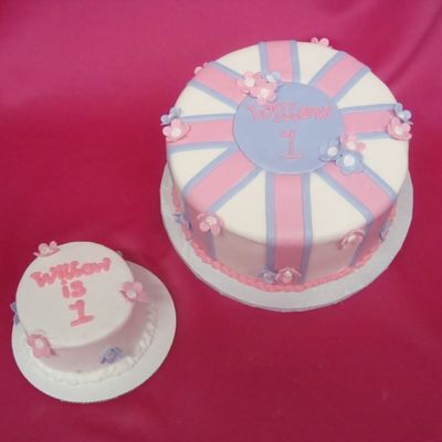 Flowery 1St Birthday