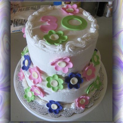 Buttercream Cake With Fondant Flowers