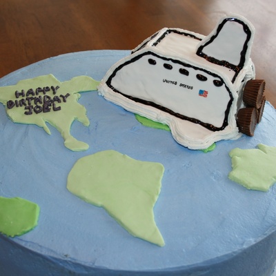 Space Shuttle Over The Earth Cake