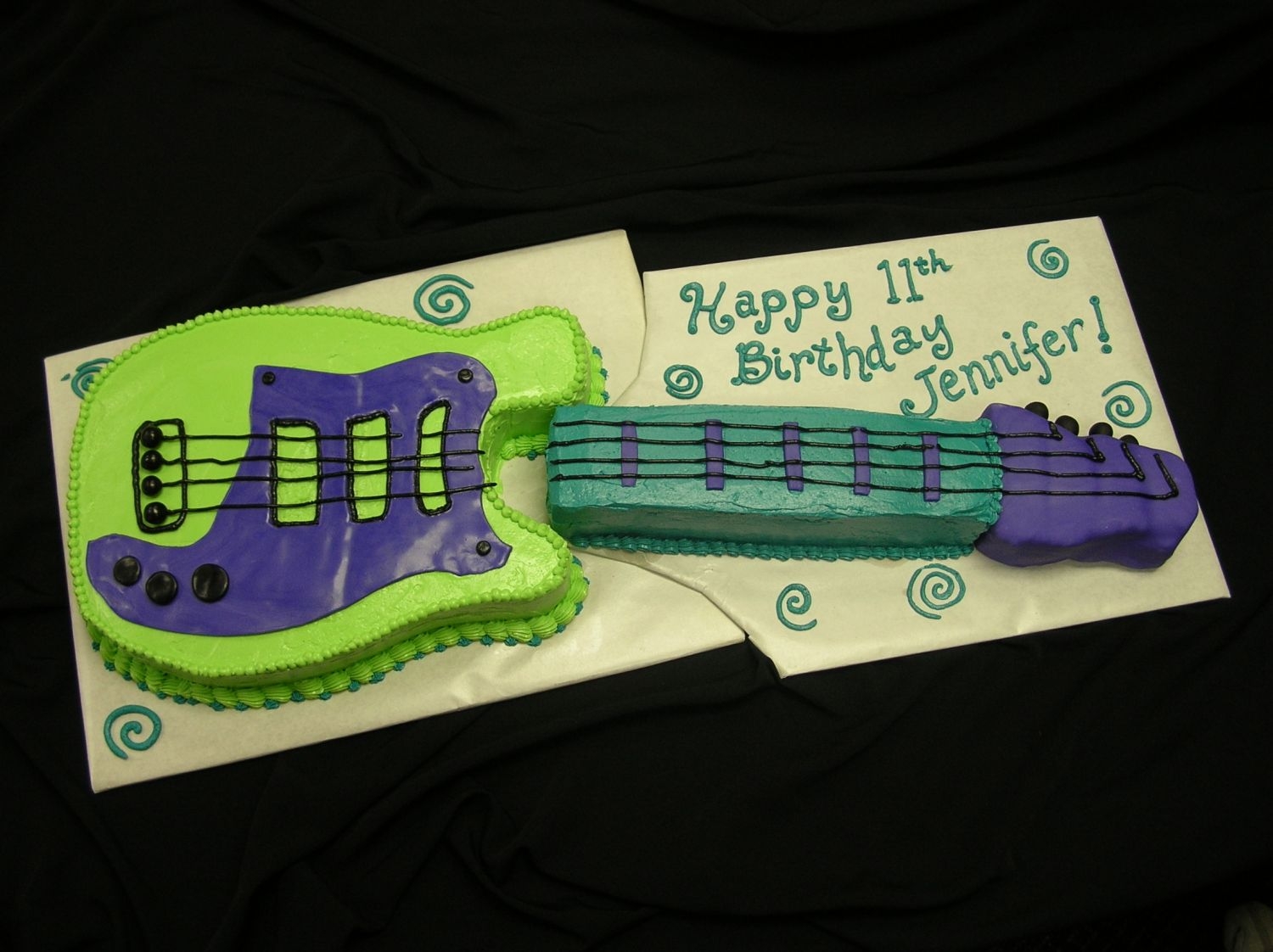 Guitar Cake