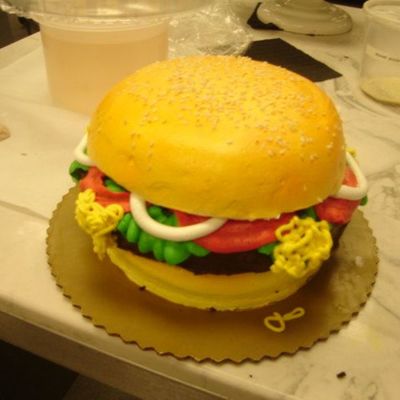 Hamburger Cake