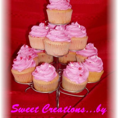 Simple Valentine Cupcakes