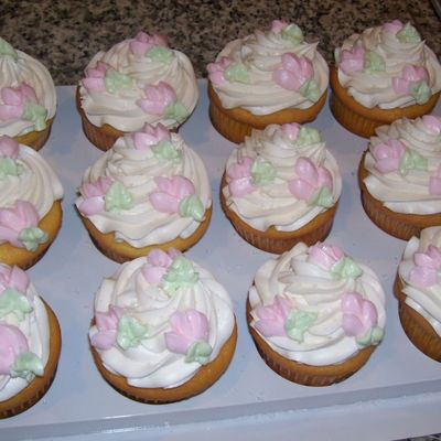 Baby Shower Cupcakes