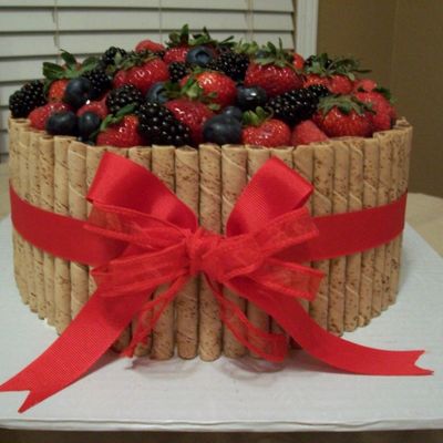 "basket Of Berries" Cake