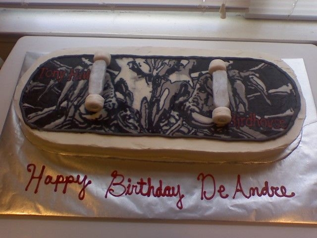 Skateboard Cake