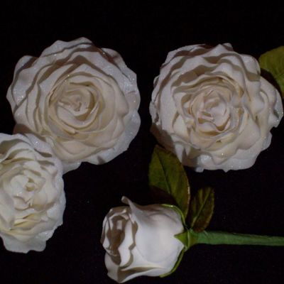 Gumpaste Roses