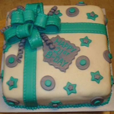 21St Birthday Gift Cake