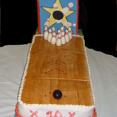 Bowling Alley Cake