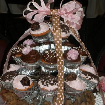 Pink And Brown Cupcakes