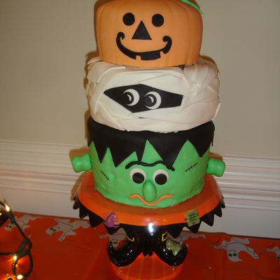 3 Tiered Halloween Cake