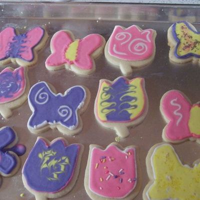 Fun Spring Flower Cookies