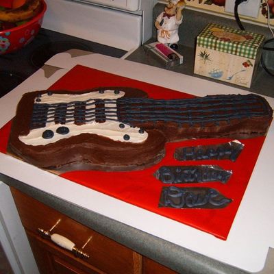 Guitar Birthday Cake