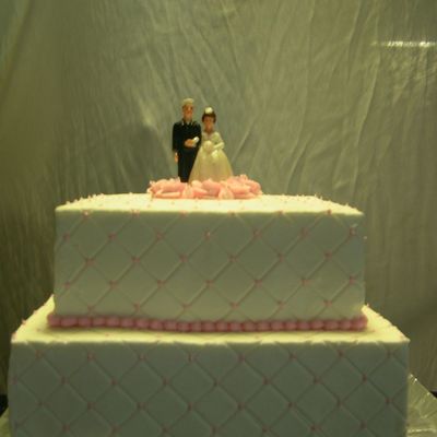 Pink/white Wedding Cake