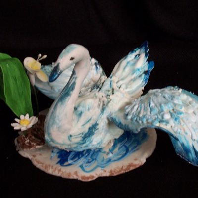 Swan In Sugarpaste