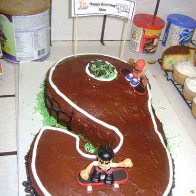 9Th Tech Deck Cake