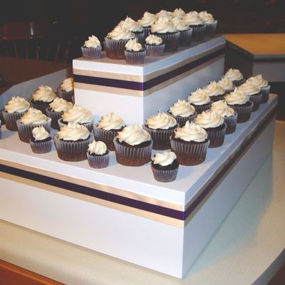 Final Cupcakes With Stand