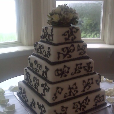 Black And White Scroll Cake