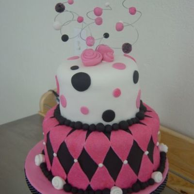 Black, Pink, And White Bridal Shower Cake