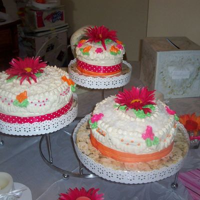 My First Mini Wedding Cake...for My Daughters Engagement Party