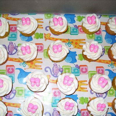 Cupcakes With Baby Booties