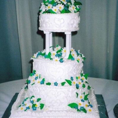 Daisy Wedding Cake