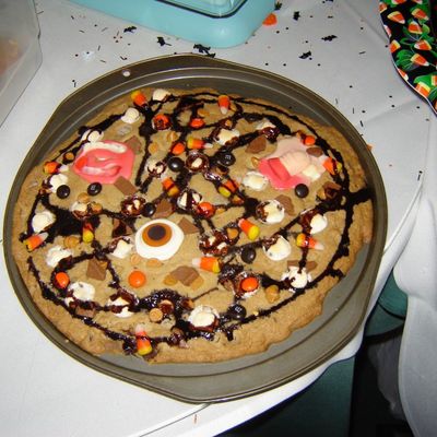 Halloween Pizza Cookie