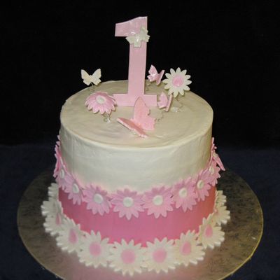 Daiseys With Smash Cake