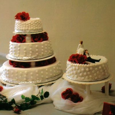 Pearls And Roses Wedding