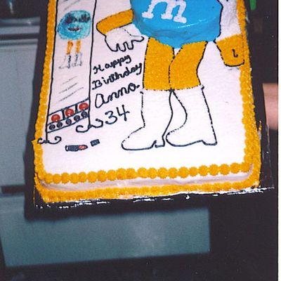 M & M Cake
