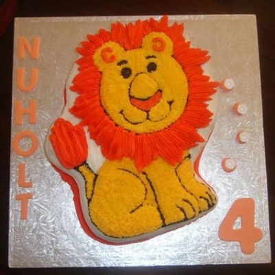 Friendly Lion Cake