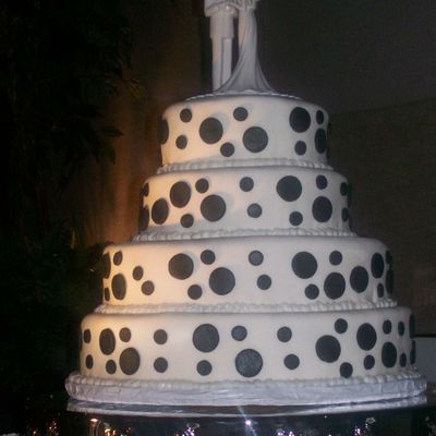 Black And White Wedding Cake