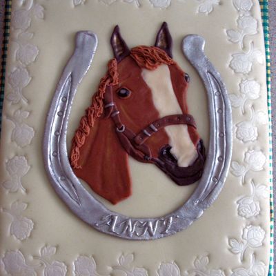 Horse And Horseshoe Cake