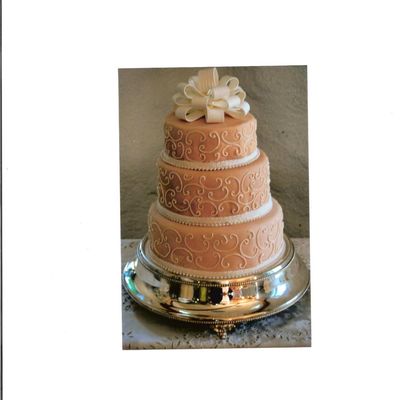 Alan And Nicole's Wedding Cake 8-8-08