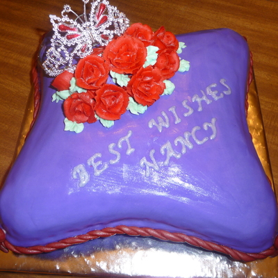 Queen Mum's Farewell Cake