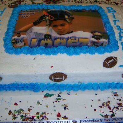 Ervin_Football_Cake.jpg