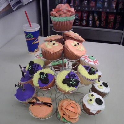 Halloween Cupcakes (Different Angle)