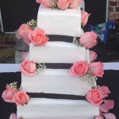 Wedding Cake Nightmare