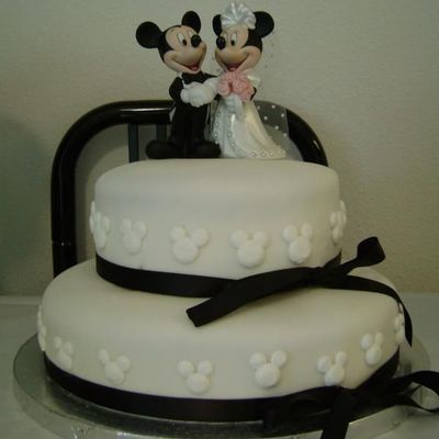 Mickey & Minnie Wedding Cake