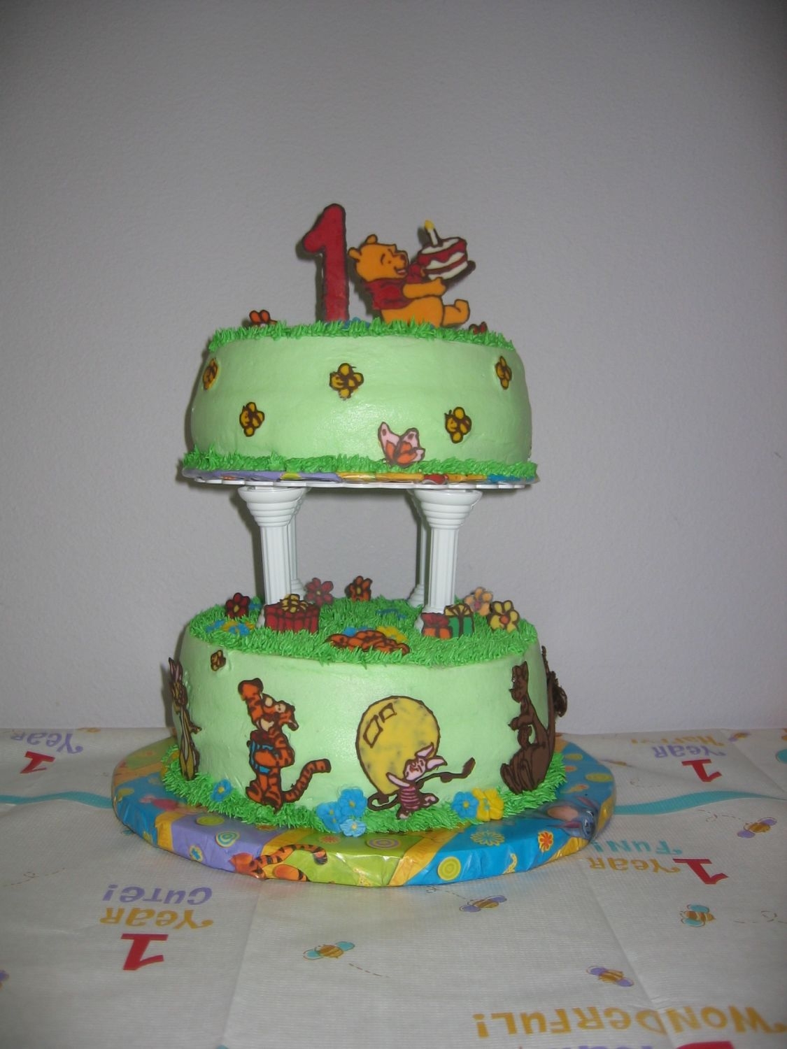 Pooh Cake