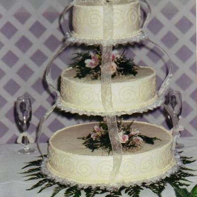 Round Wedding Cake
