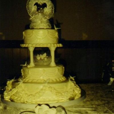Round Wedding Cake