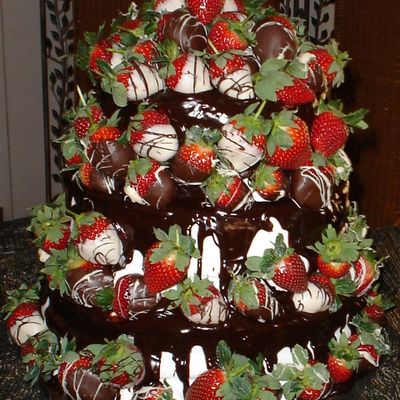 Chocolate Dipped Strawberry Grooms Cake