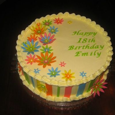 Bright Daisy Birthday Cake