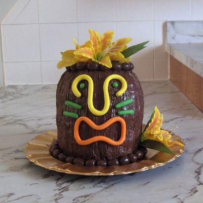 Tiki Cake