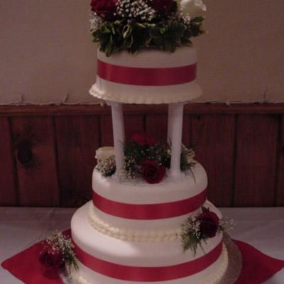 Favorite_Wedding_Cake_1.jpg