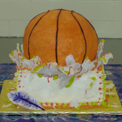 Basketball Splash Cake